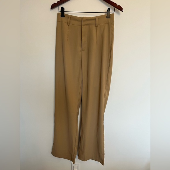 Shein woman Tan trousers Pants size medium - Picture 3 of 4